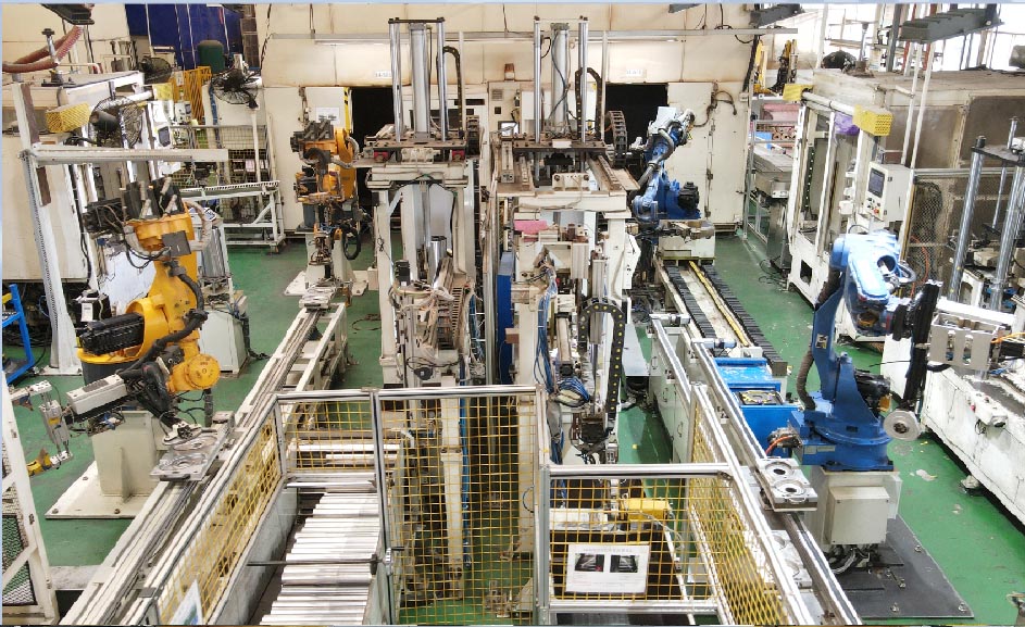 消音室激光焊接自動(dòng)組立線(xiàn).jpg 消音室激光焊接自動(dòng)組立線(xiàn).jpg